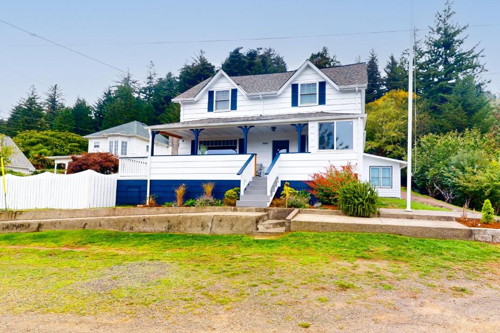 Umpqua Overlook, Reedsport