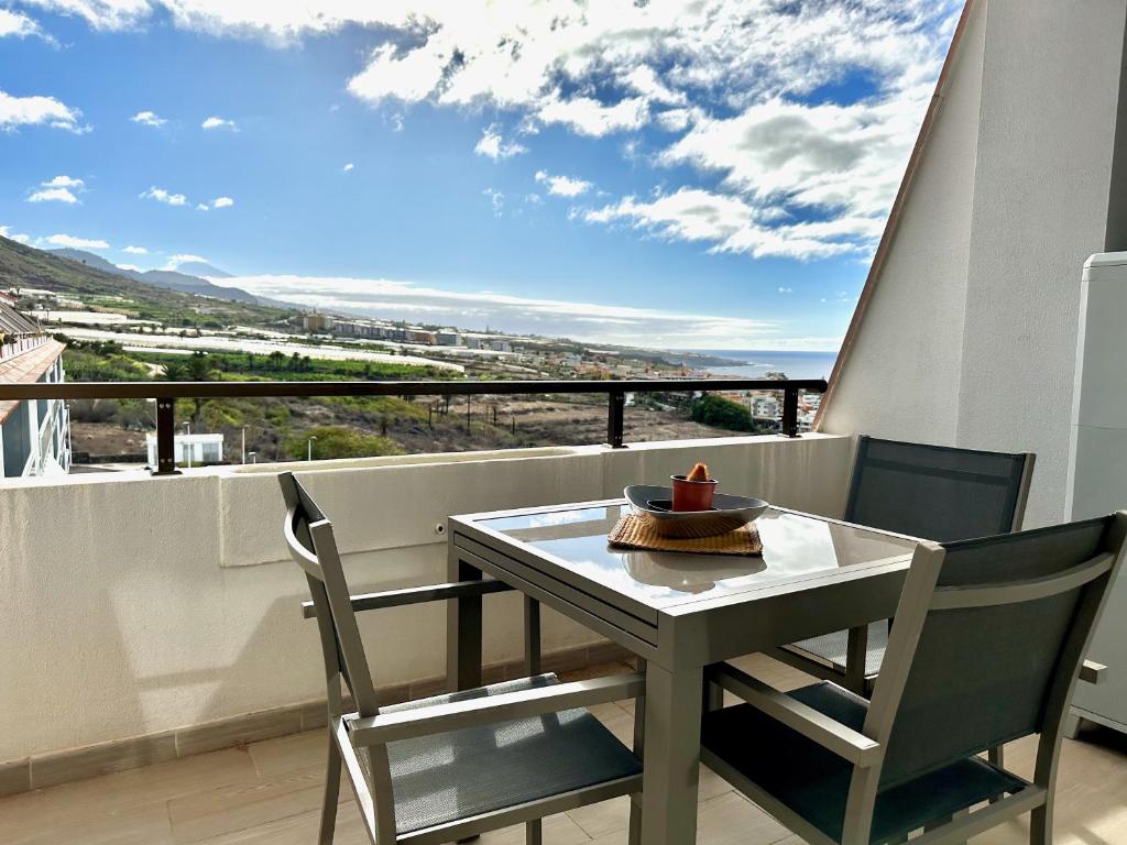 Pambnb - Cozy Seaview apartment with Gym & Kids Park, Bajamar