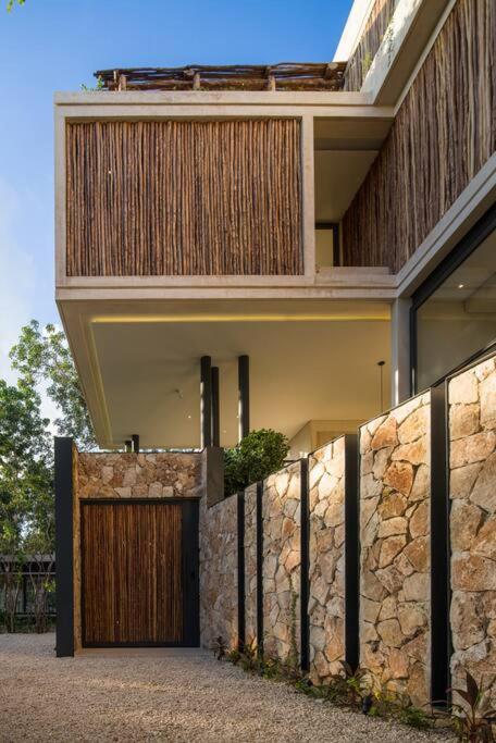Beyond Amazing 3BD 2BR/ Balcony - 5