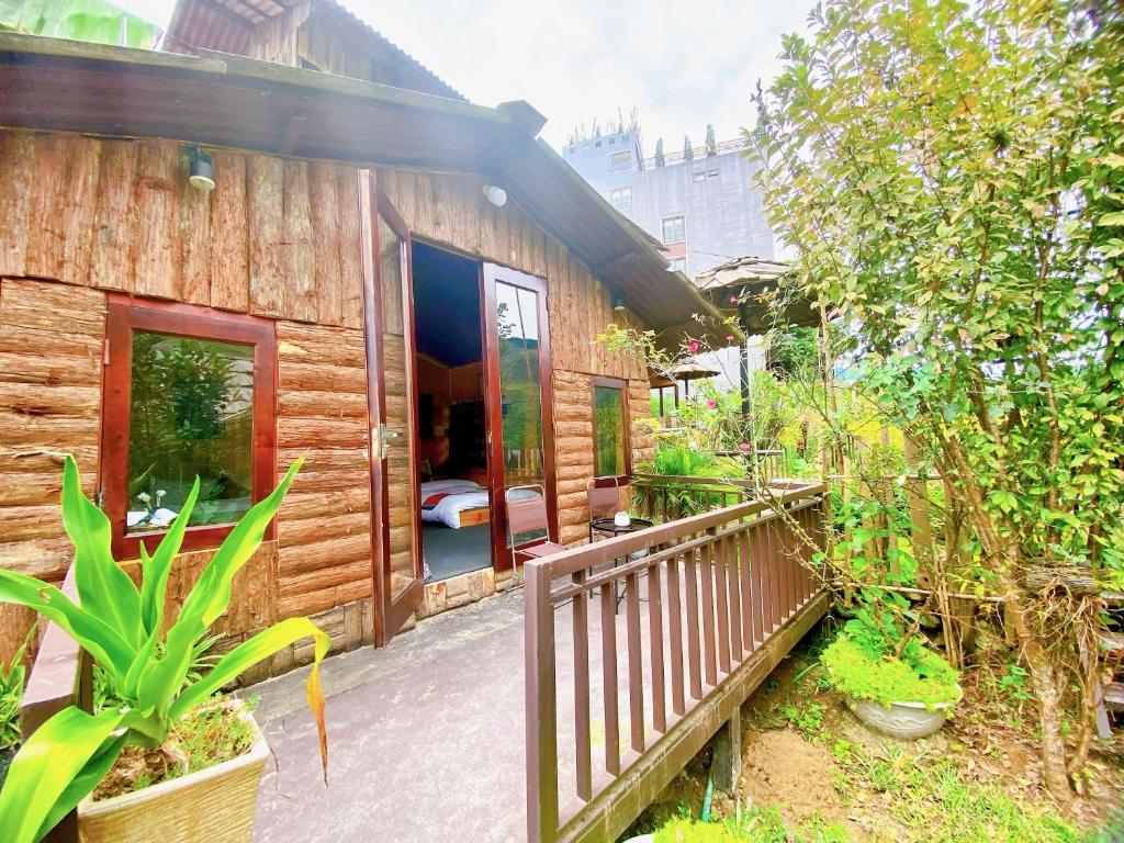 Thoc House Ta Van