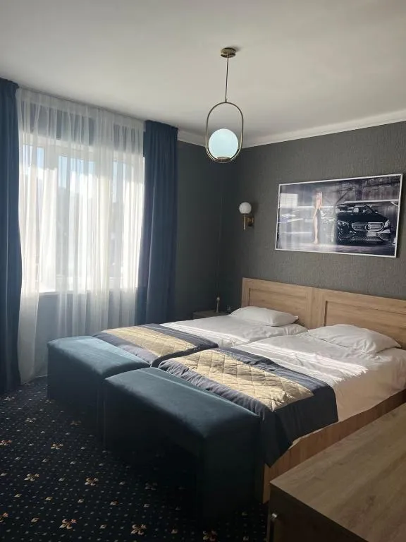 Autopapa, hotel in Rustavi