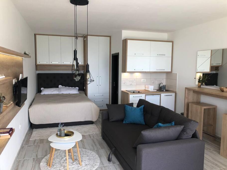 Cozy Mountain View Apartment - 2