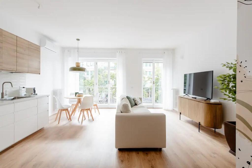 Luxury 2 bedroom Apartament, close to San Siro, Fiera and 10 min metro to Duomo, Milán