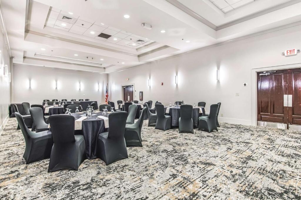 Tárgyalóterem/bálterem