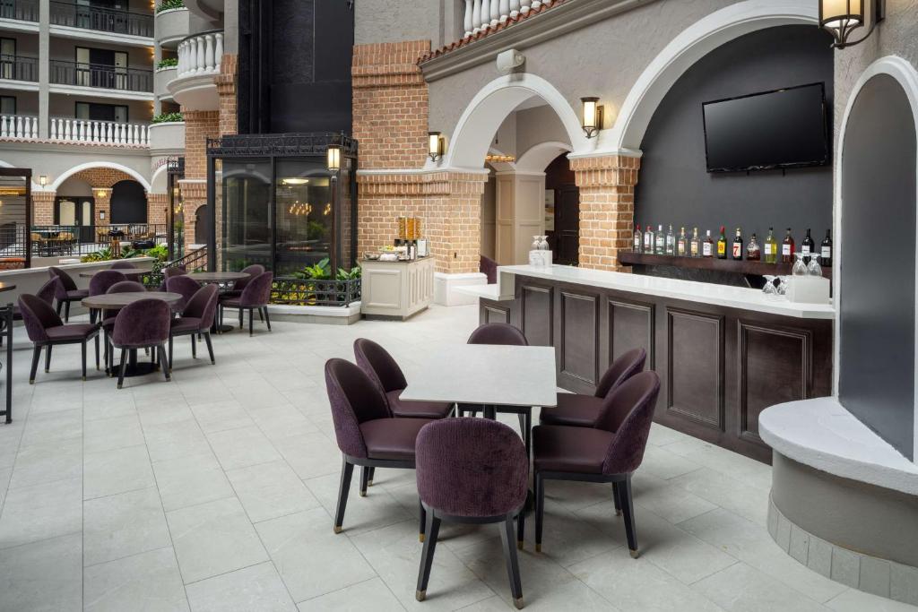 Orlando Embassy Suites by Hilton Orlando North facility