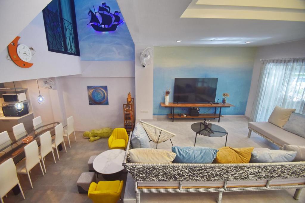 Neverland Hua Hin - Beach Retreat Home, Hua Hin