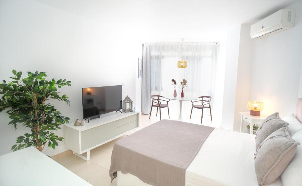 New studio, city and beach - Fuengirola Sun by 10ToSea - 4