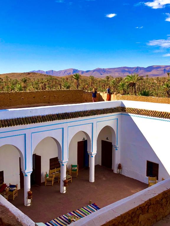 Riad bounaylat, Toug er Rih