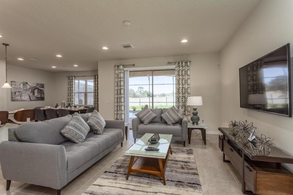 1712 Lima, Kissimmee