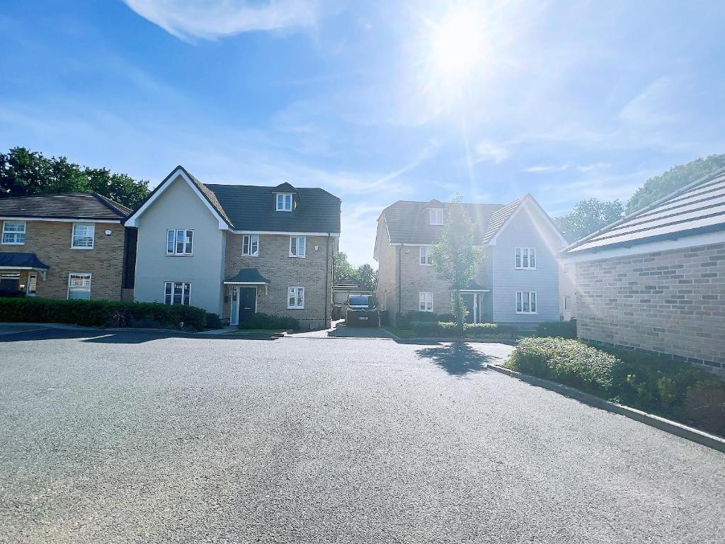 Detached house a room in Essex