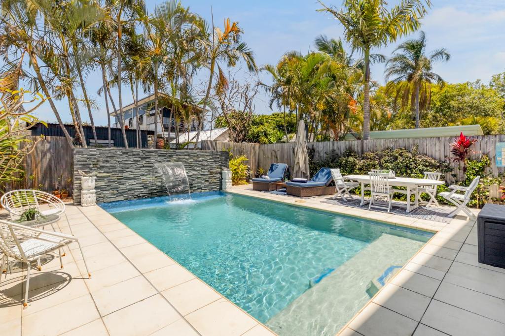 On Esplanade own flat & Pool, Manly cafe precinct, Brisbane