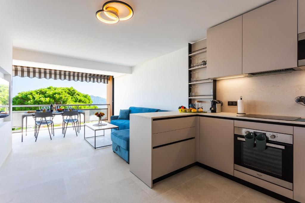 Agrianthe Palmiers AP4380 By Riviera Holiday Homes - 4