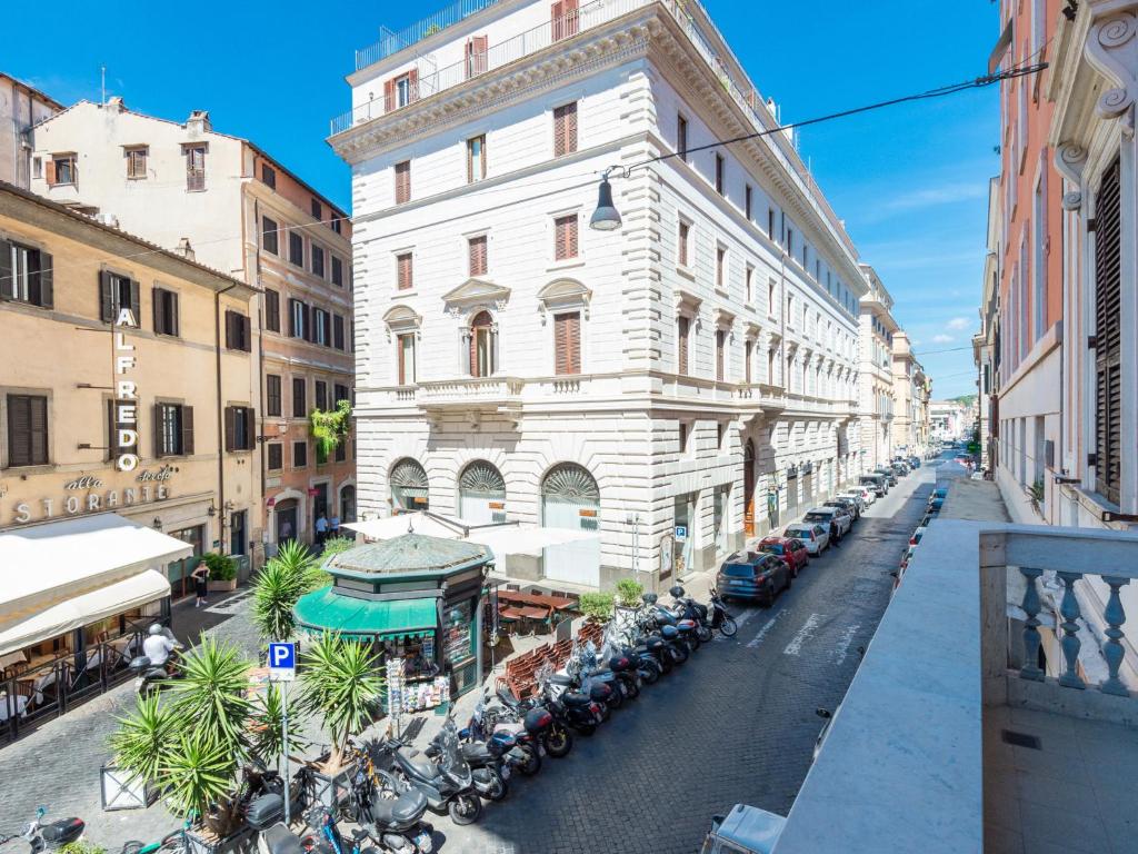 Apartment Antico Balcone by Interhome, Rom