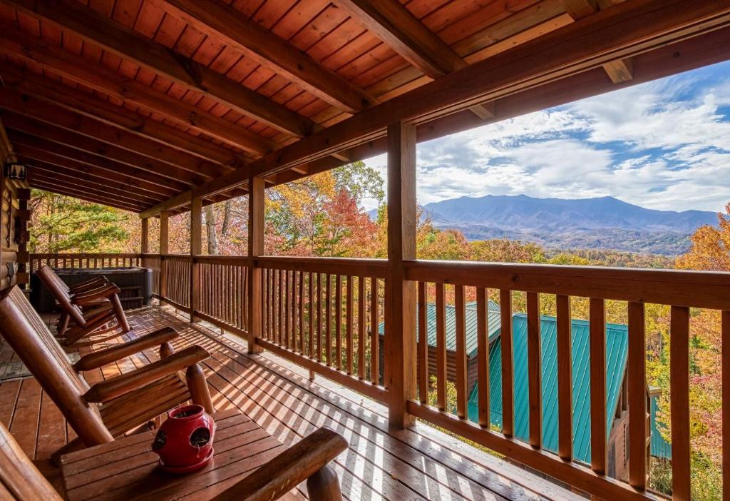 Enchanted View Lodge cabin, Gatlinburg