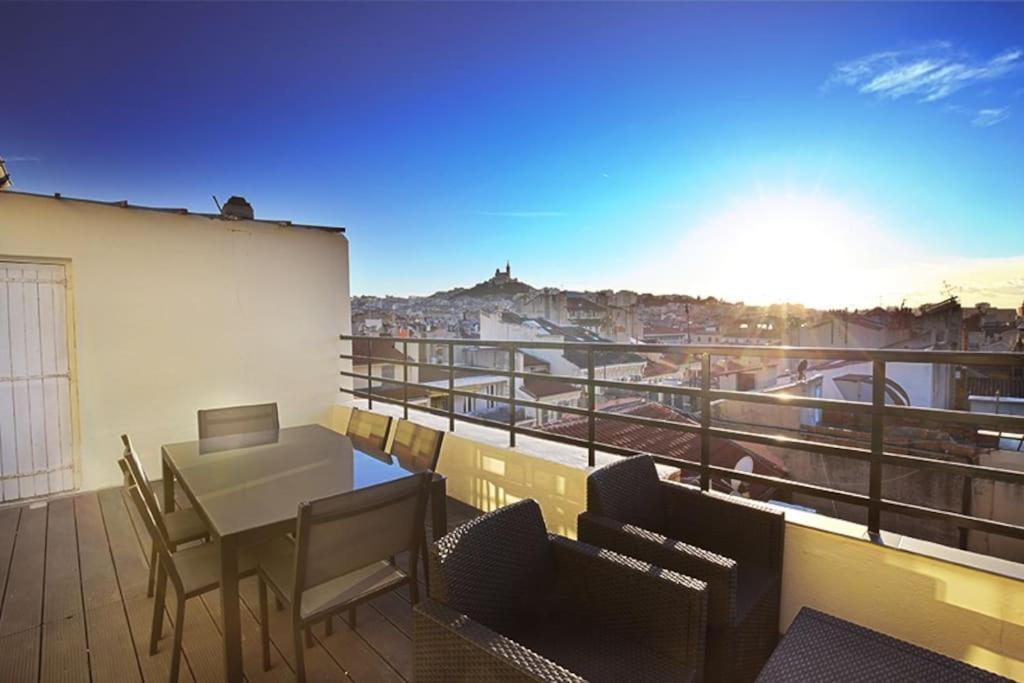 Superbe Appartement Grande Terrasse vue Notre Dame, Marseille