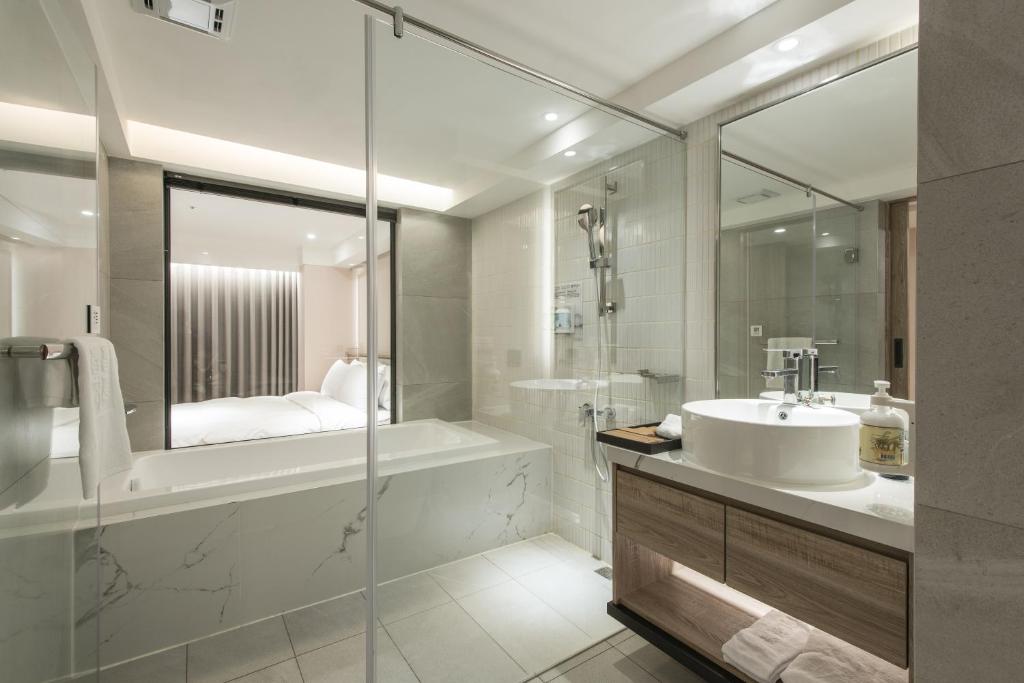 春樹商旅 (Spring's Rhapsody Hotel)