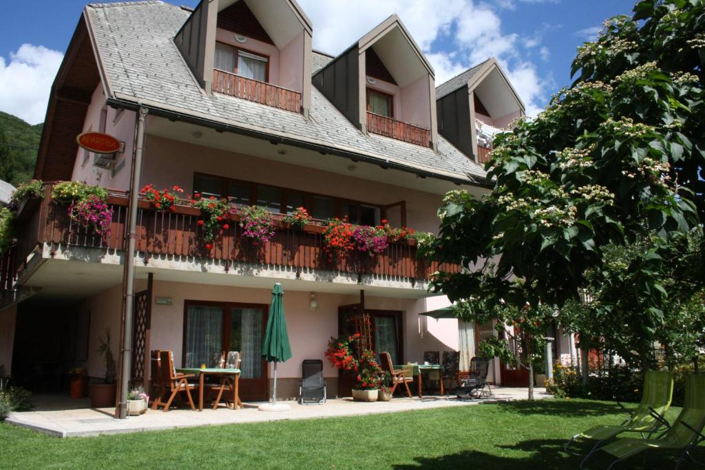 Apartments Kravanja photo