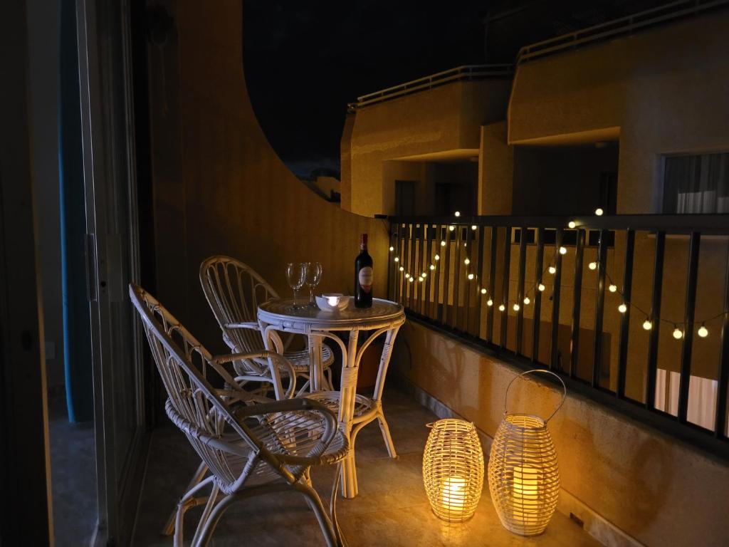 Gold Oasis Apartment - 1