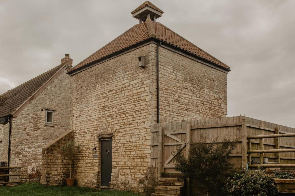 The Dovecote - Collins Farm, Bristol
