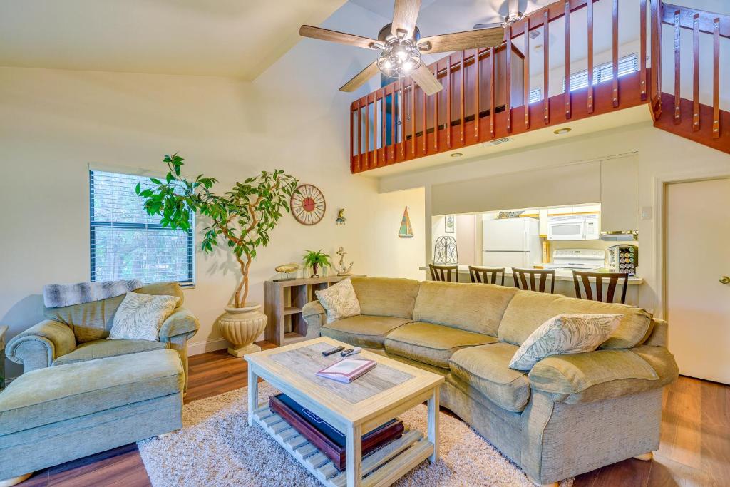 Waterfront Dunnellon Retreat with River Access!, Dunnellon