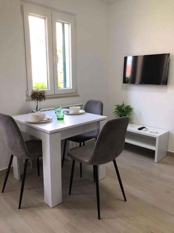 Apartment in Primosten - Sibenik Riviera 35564, Primošten