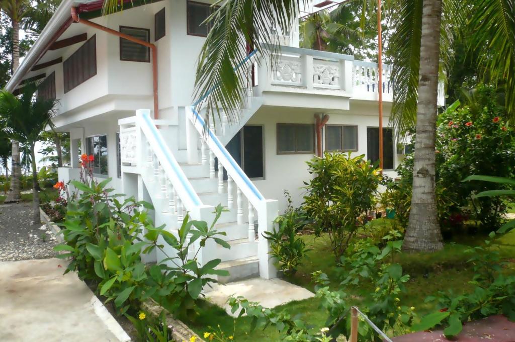 ヴィラ フアナ (Villa Juana) 館内設備