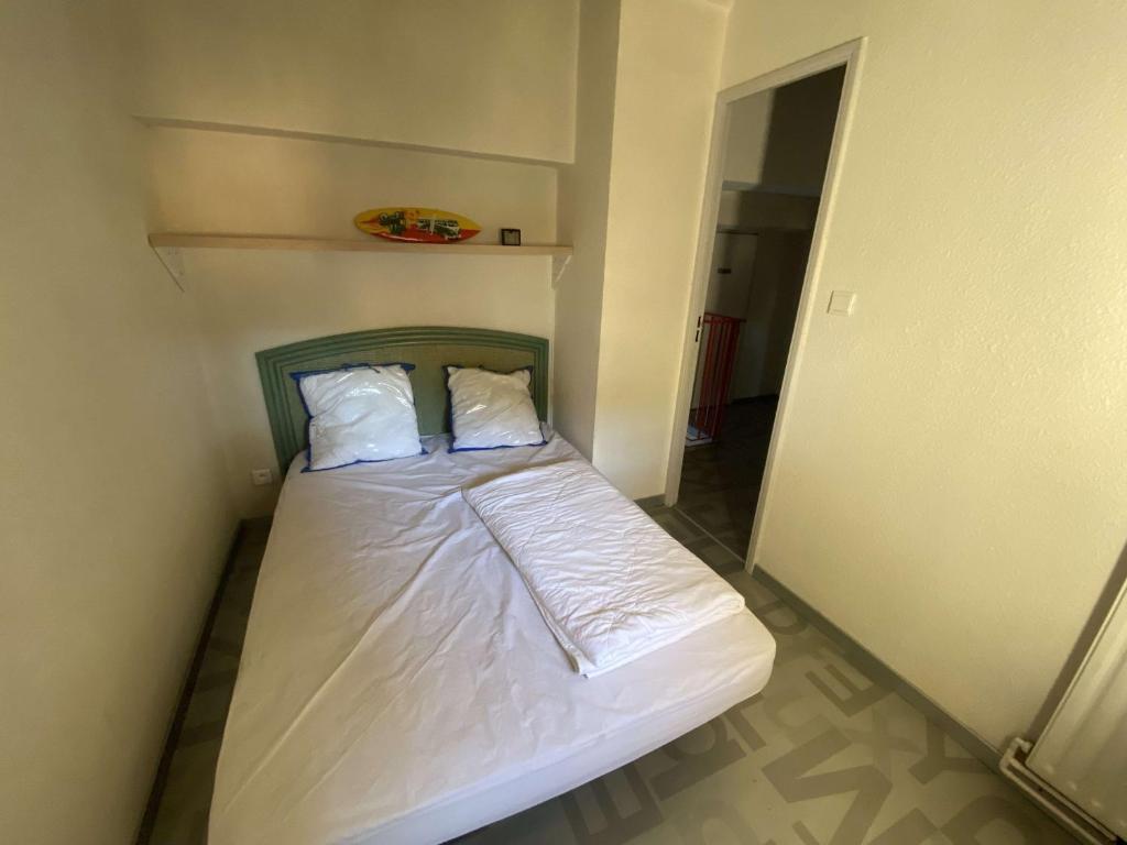 Villa mitoyenne au calme avec parking et piscine commune - FR-1-607-126 - 3