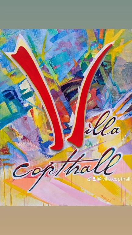 Villa Copthall