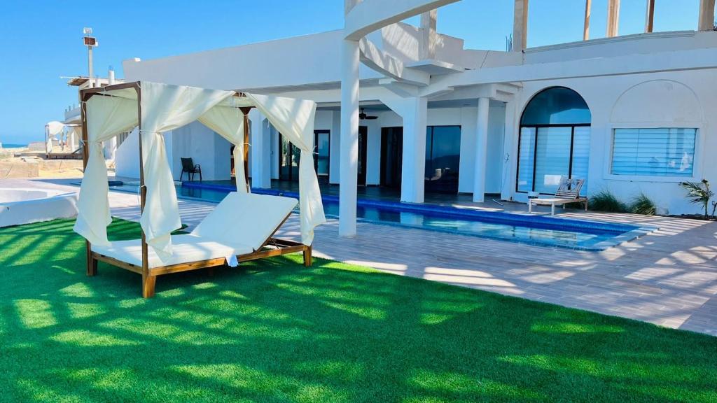 Tortugas Bay, MX, Don Pancho