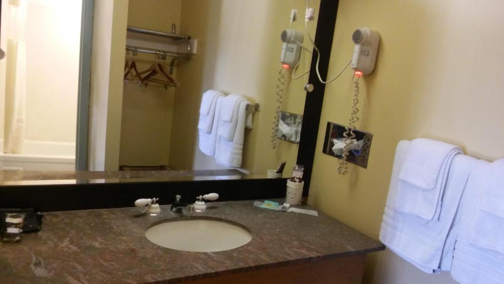 Budget Inn photo