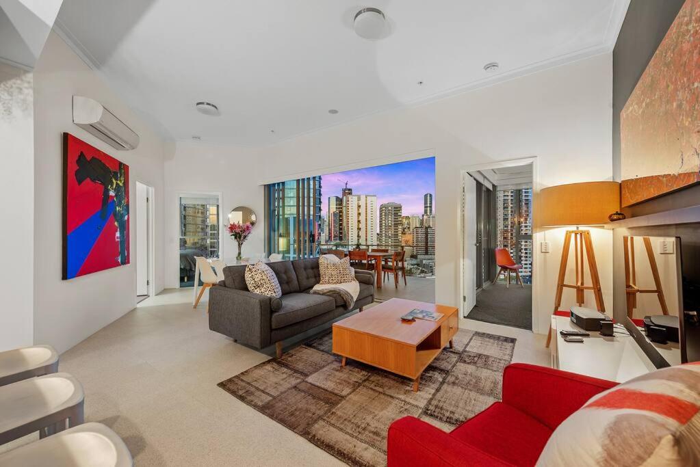 View from the Top ~ 2Bed, 2Bath, 2Parking, Balcony, Brisbane