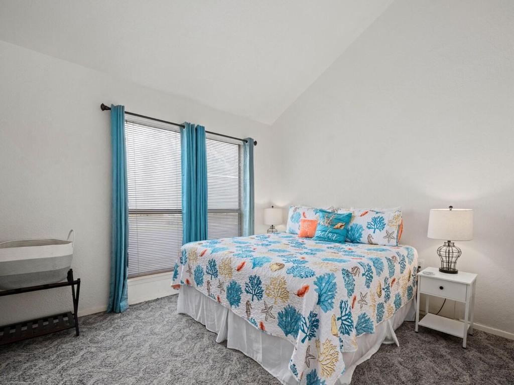 Tranquil Bay RRYC50, Rockport