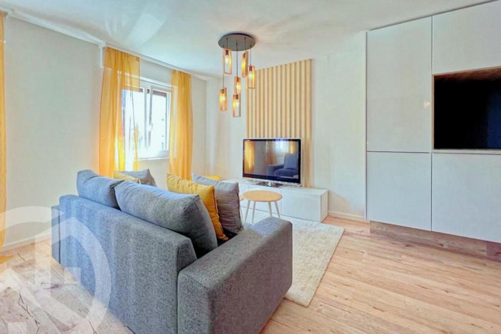 Primeroses I 43m2 I Balcony I Near the centre 9 min - 3
