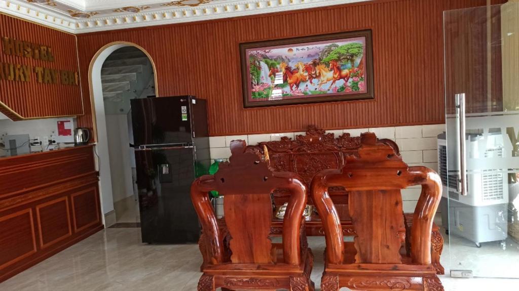Hostel Luxury Tây Bắc