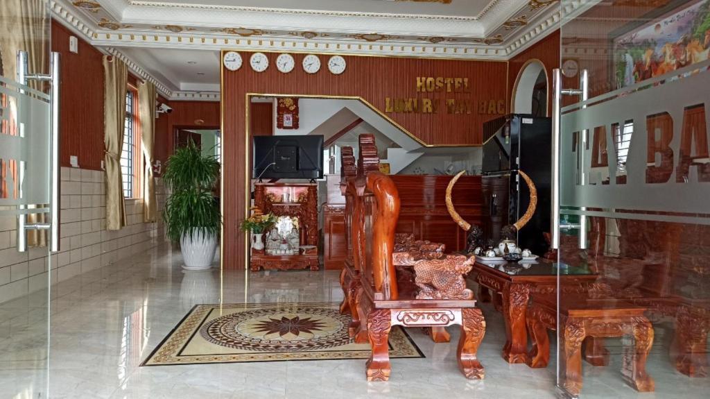 Hostel Luxury Tây Bắc