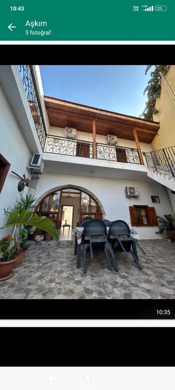 MAGIC MOON guest house