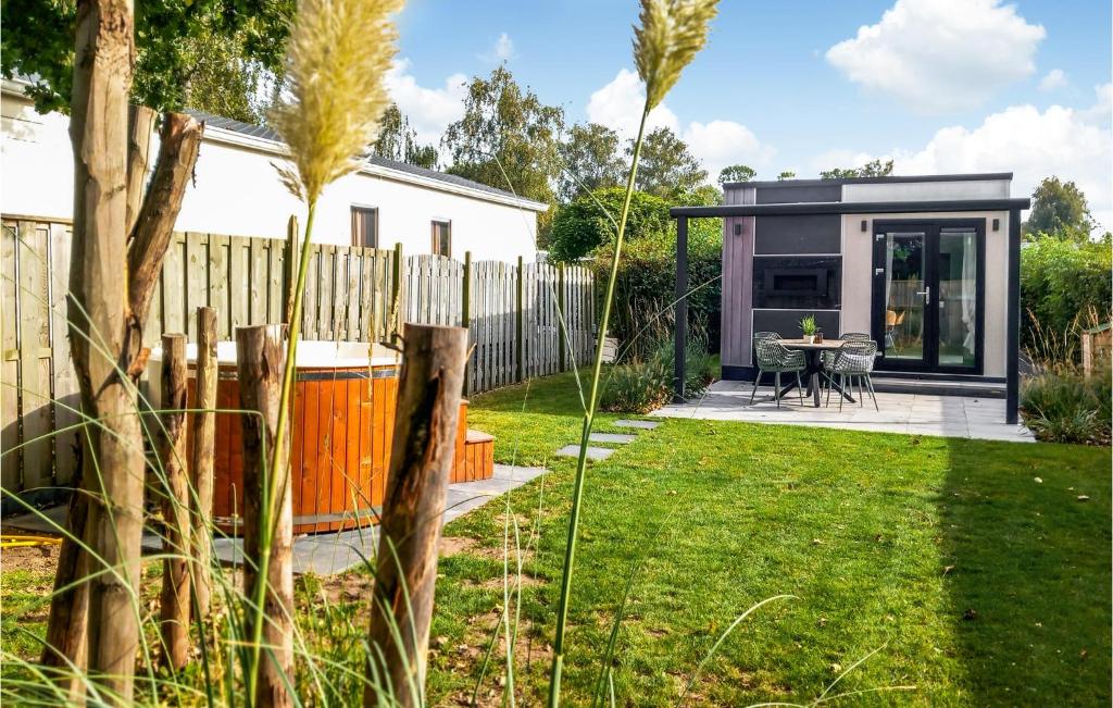 Gorgeous Home In Heinkenszand With Wifi, heinkenszand