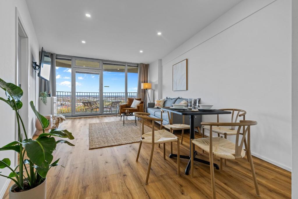 ma suite -NEW-23Floor-FantasticView-Center - 2