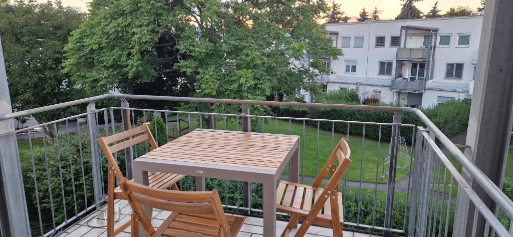 Wohlfühlen & Arbeiten in Toplage mit gratis Tiefgaragenplatz - 2