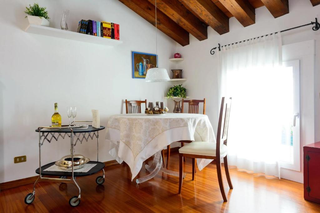 Apartment Deluxe Isola Di Mezzo - 5