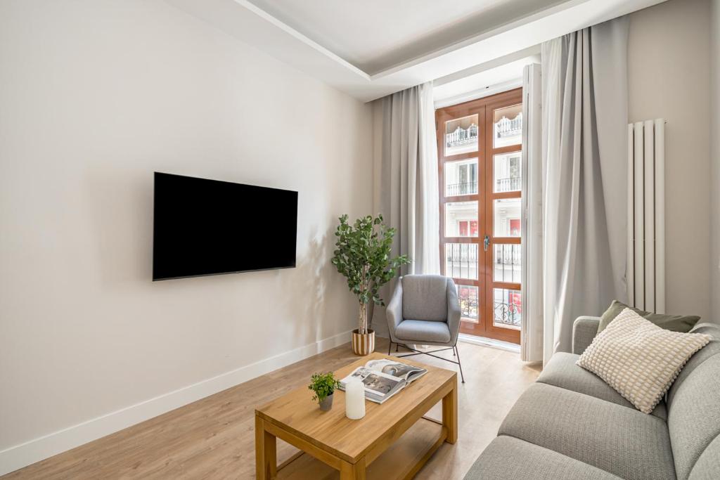 LaLatina IV calle Conde de Romanones 4BR 4BH - 1