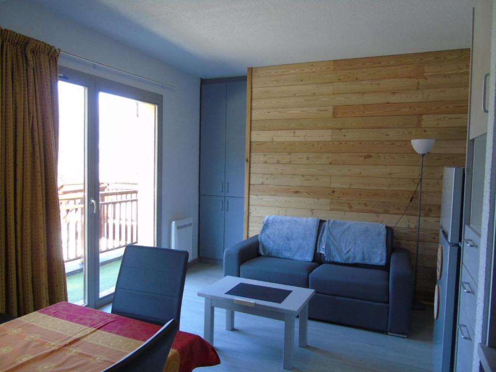 Appartement 3 pièces, proche télésiège, équipements modernes - FR-1-561-110 - 2