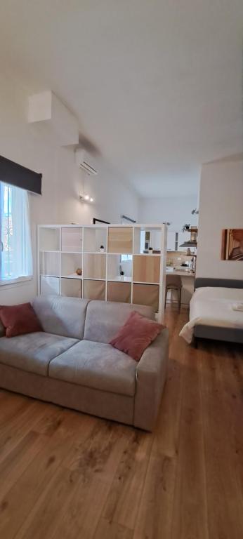 Piazza La Veneta New very close to the Center University and HSOrsola, Boloňa