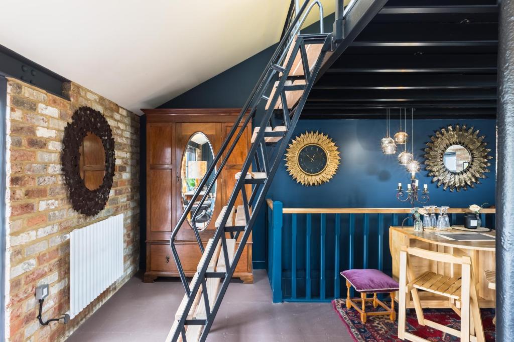 Pittville Loft Apartment, Cheltenham photo 5