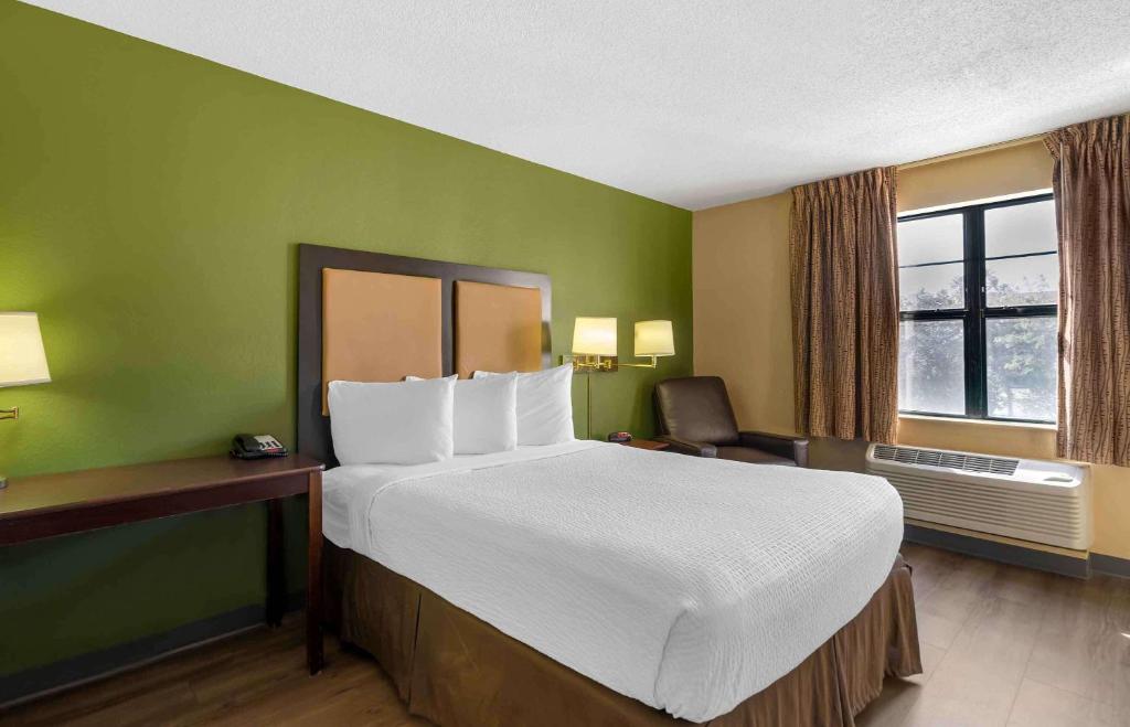 Extended Stay America St Petersburg Clearwater Executive Dr Extended Stay America Suites - St. Petersburg - Clearwater - Executive