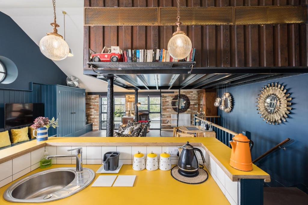 Pittville Loft Apartment, Cheltenham photo 6