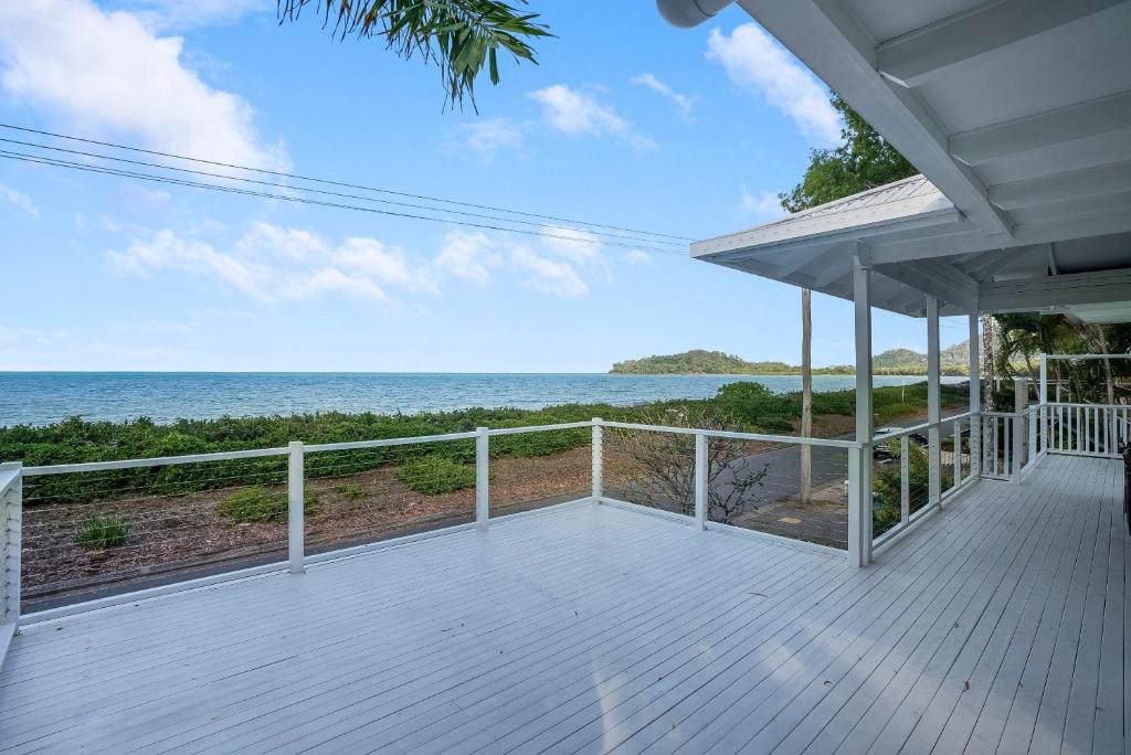 Seaside Rest at Clifton Beach, Clifton Beach