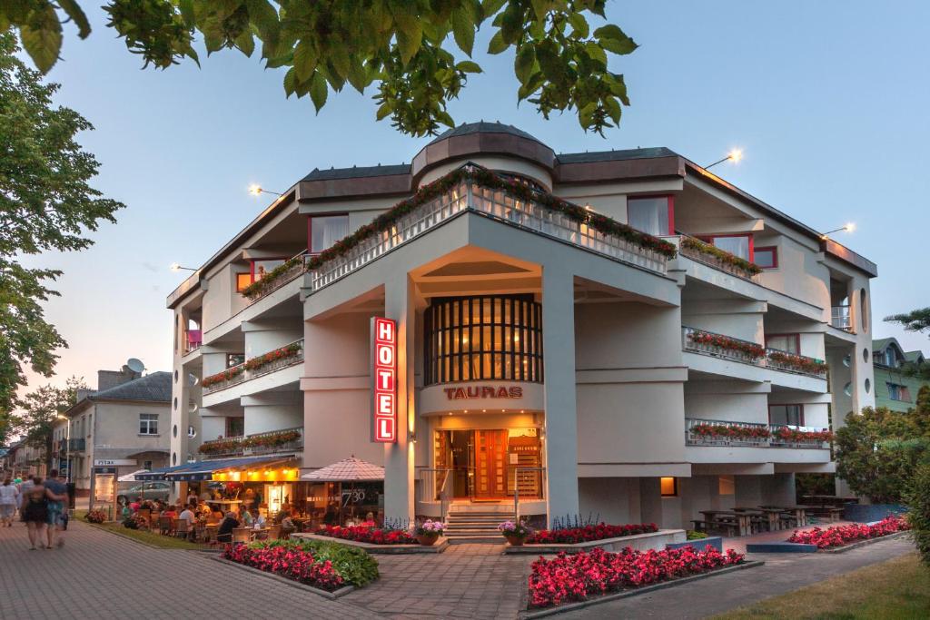 Tauras Center Hotel photo