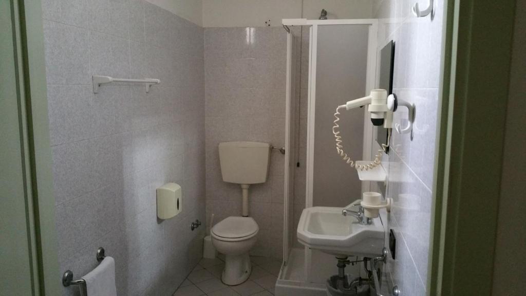Hotel Redi photo