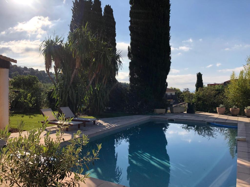 VILLA 4* avec PISCINE dans le bas du village de BORMES les MIMOSAS - 5